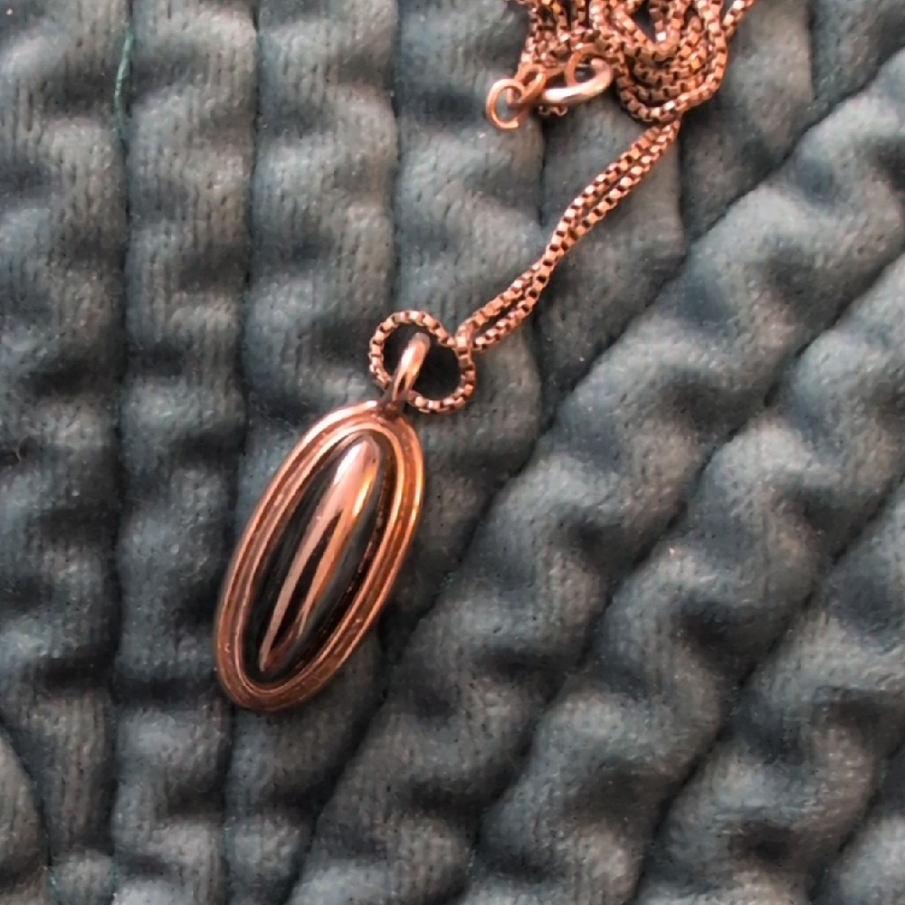 Elegant 925 Sterling Silver And Hematite Pendant Necklace
